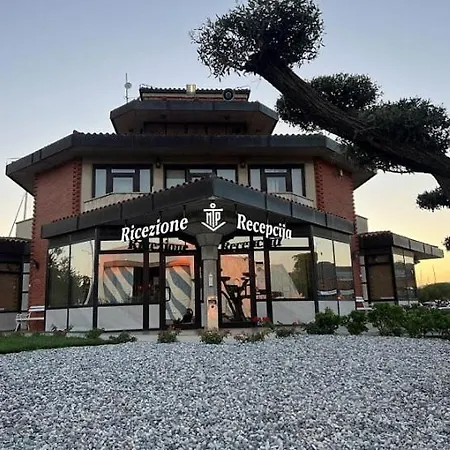 Floating Sea House - Vital Lux