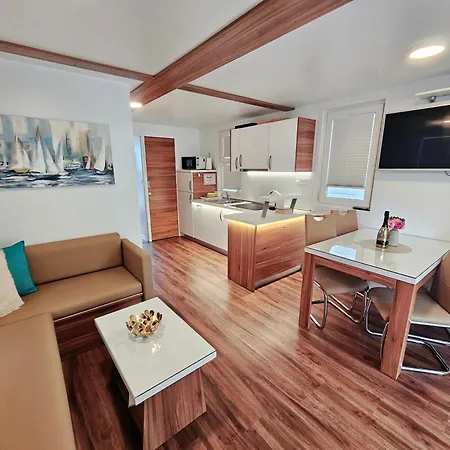 Floating Sea House - Vital Lux