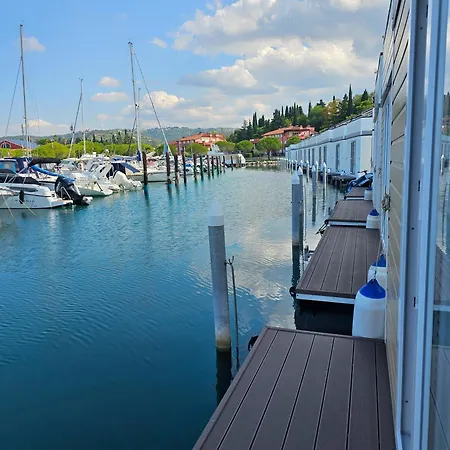 Floating Sea House - Vital Lux Apartamento
