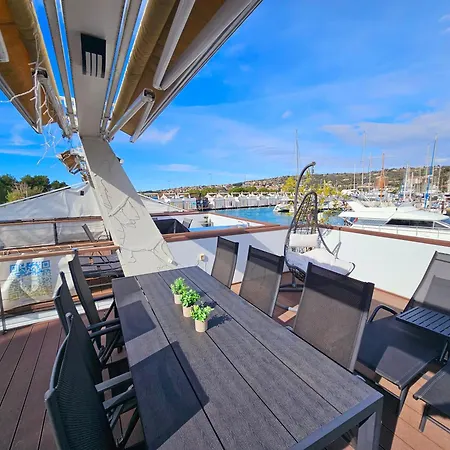 Floating Sea House - Vital Lux Apartmán Portorož