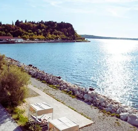 Floating Sea House - Vital Lux شقة